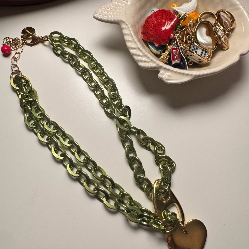 Gold‎ heart Y2k chain necklace , 2000s nostalgia, chunky trendy necklace - Picture 9 of 9